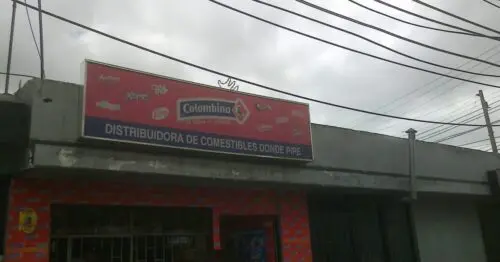 DISTRIBUIDORA DE COMESTIBLES DONDE PIPE DISTRIBUIDORA DE COMESTIBLES DONDE PIPE